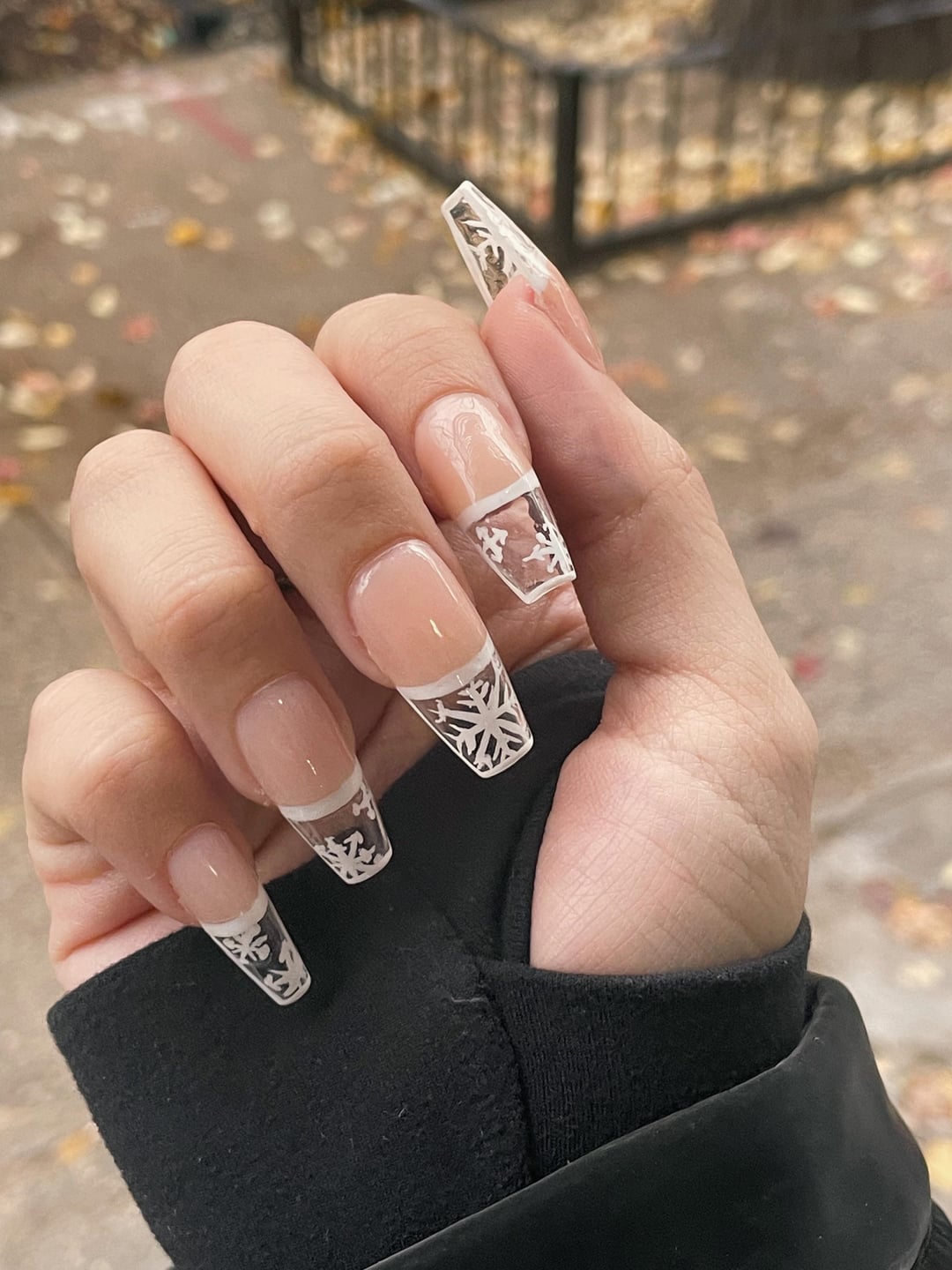 Glossy Clear French Tip Snowflake Nails Glossy Clear French Tip Snowflake Nails