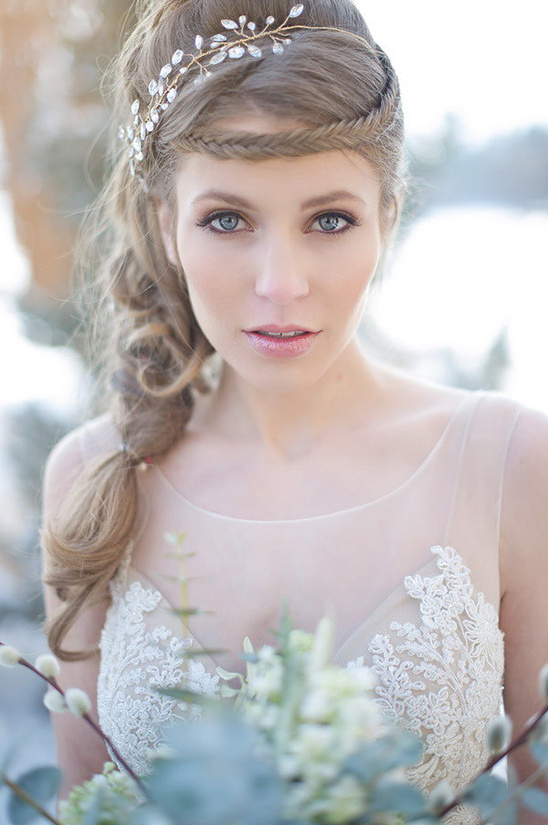 Sparkling Winter Wedding Inspiration: A Dreamy Elopement Shoot - Wedding Chicks