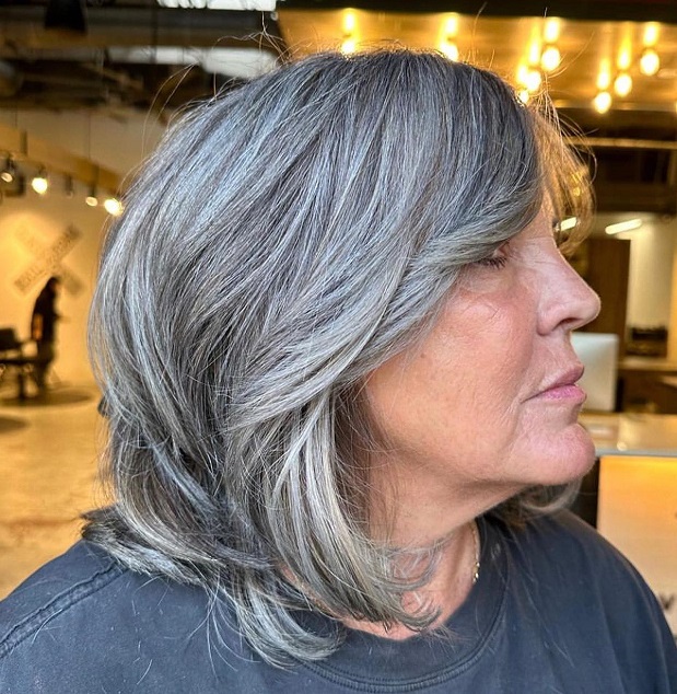 Layered Collarbone Bob With Side Bangs Layered Collarbone Bob With Side Bangs — Winter Haircuts for Gray Hair