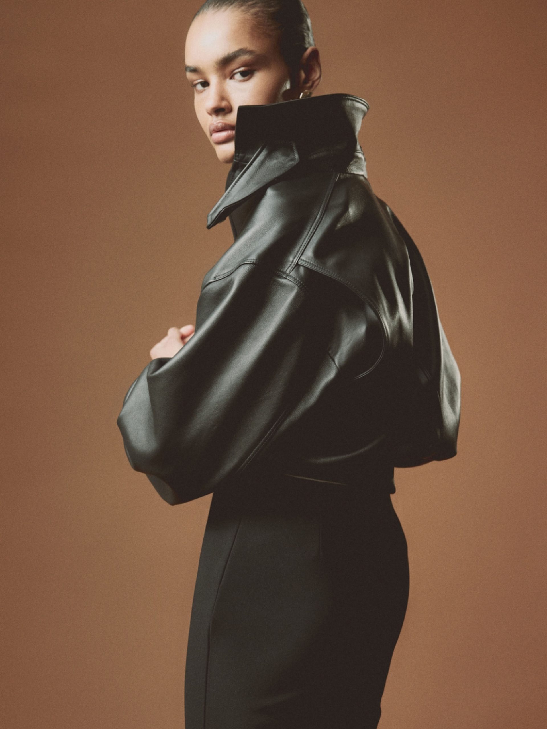 Statement Oversized Leather Jacket with Trousers Statement Oversized Leather Jacket with Trousers — All Black Winter Outfits