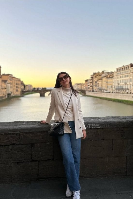 Chic Straight-Leg Jeans with a Cream Blazer — Winter Outfits with Jeans