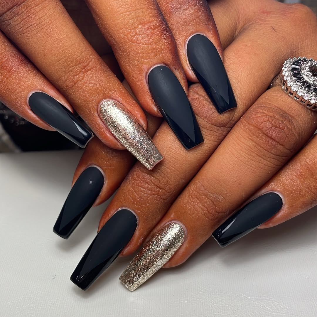 22 Matte Acrylic Nail Ideas That Add a Bold, Chic Twist to Your Manicure