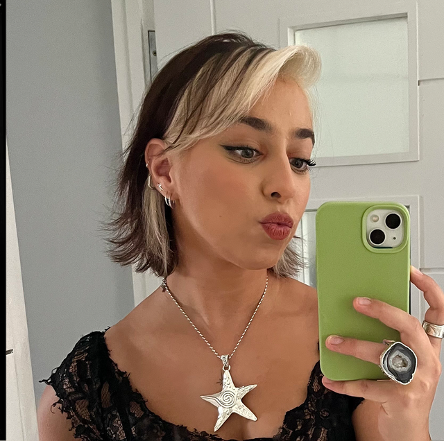 Bold Two-Toned Bob With Blunt Bangs — Blonde to Brunette Hair