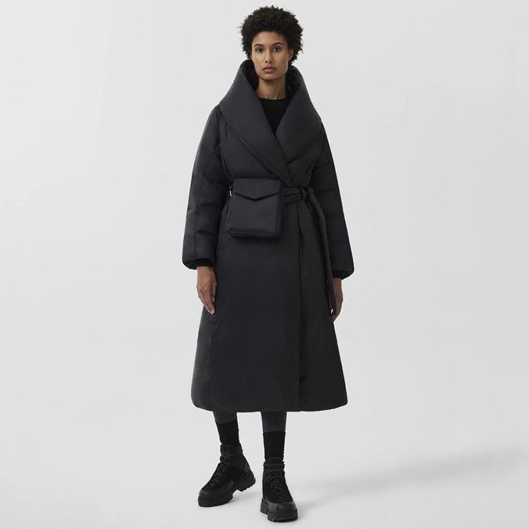 Oversized Puffer with Pouch: Cozy and Functional Oversized Puffer with Pouch: Cozy and Functional — Winter Coats for Women