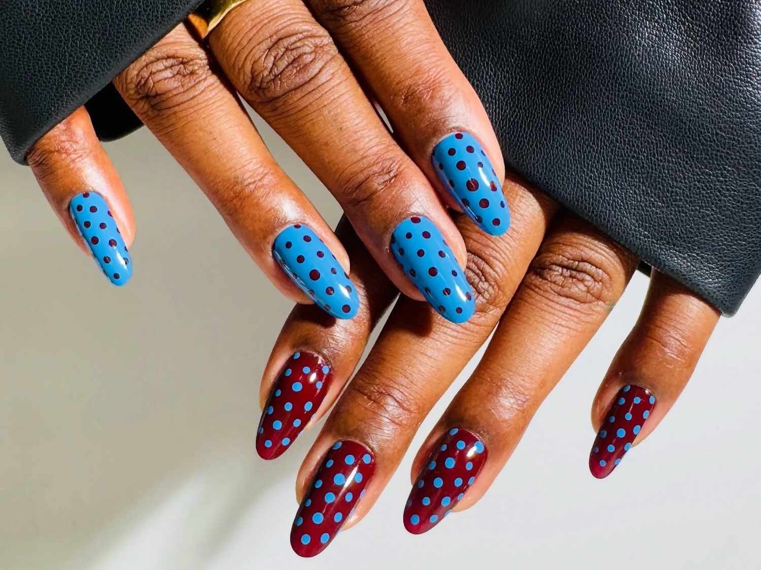 Contrasting Polka Dot Almond Nails Contrasting Polka Dot Almond Nails — Almond Nail Designs