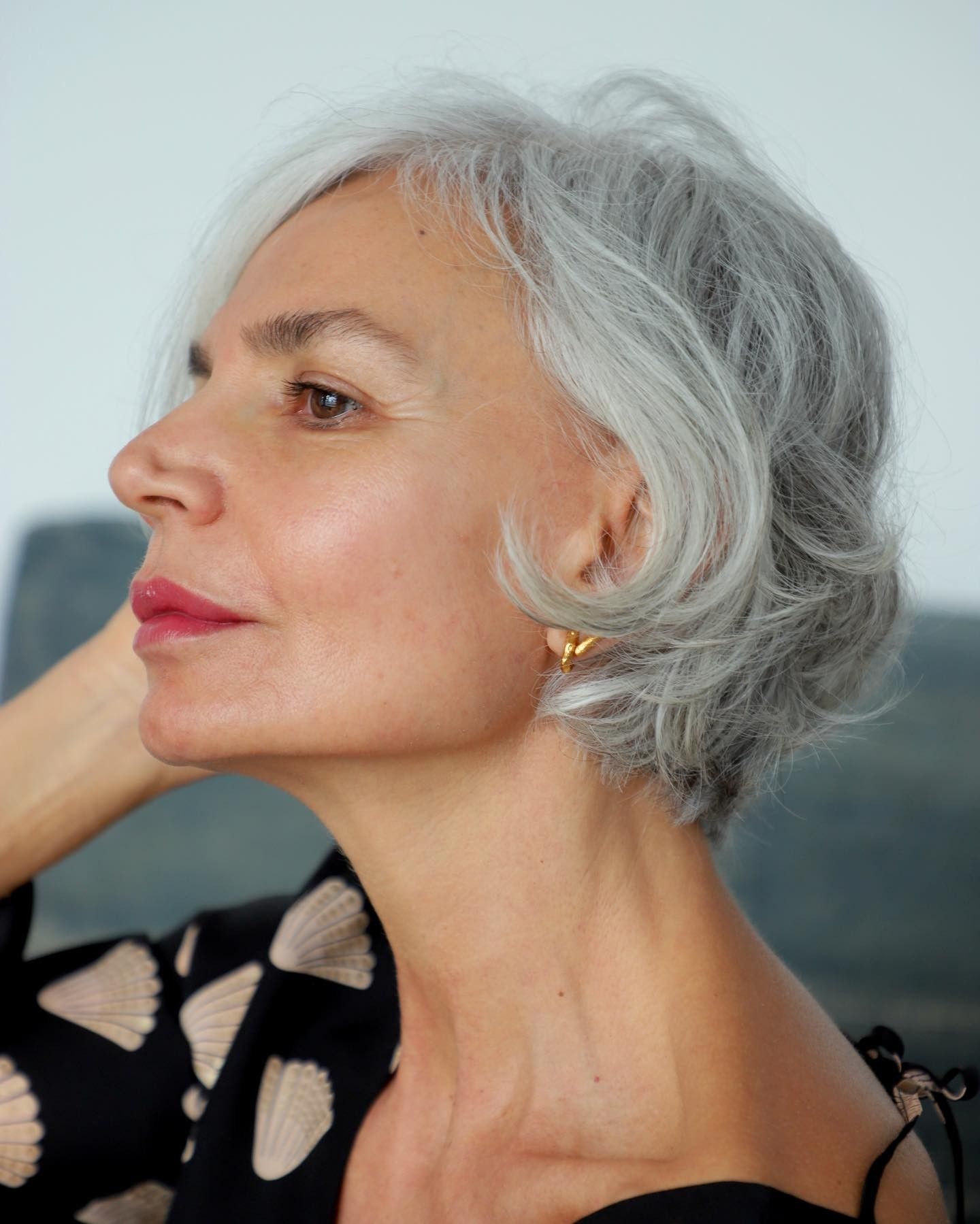 Ash Gray Lob With Textured Waves — Winter Hairstyles for Gray Hair