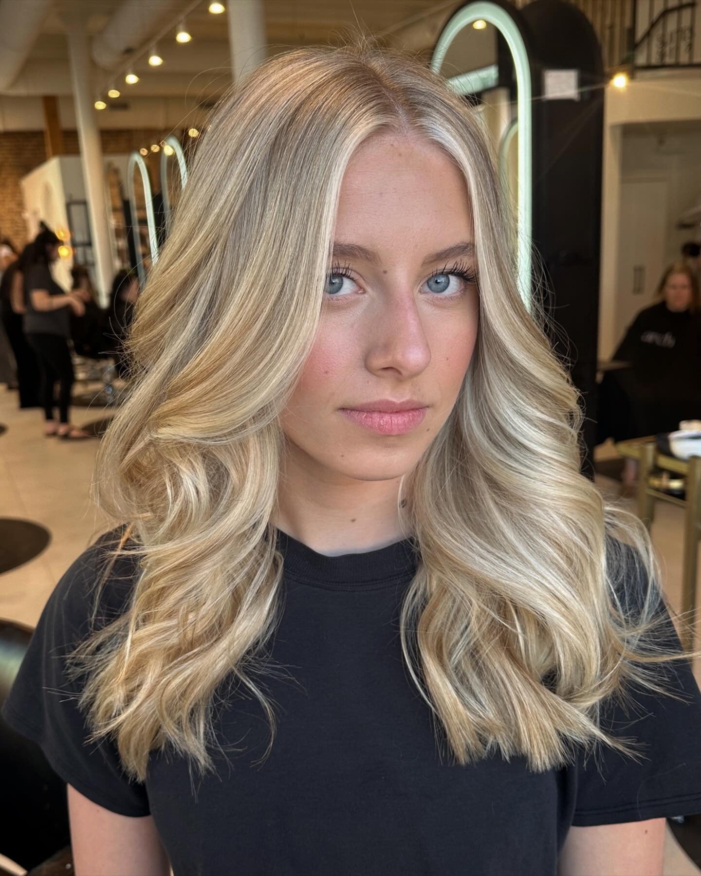 Front View Visual Idea Front View Visual Idea — Lowlights for Blonde Hair