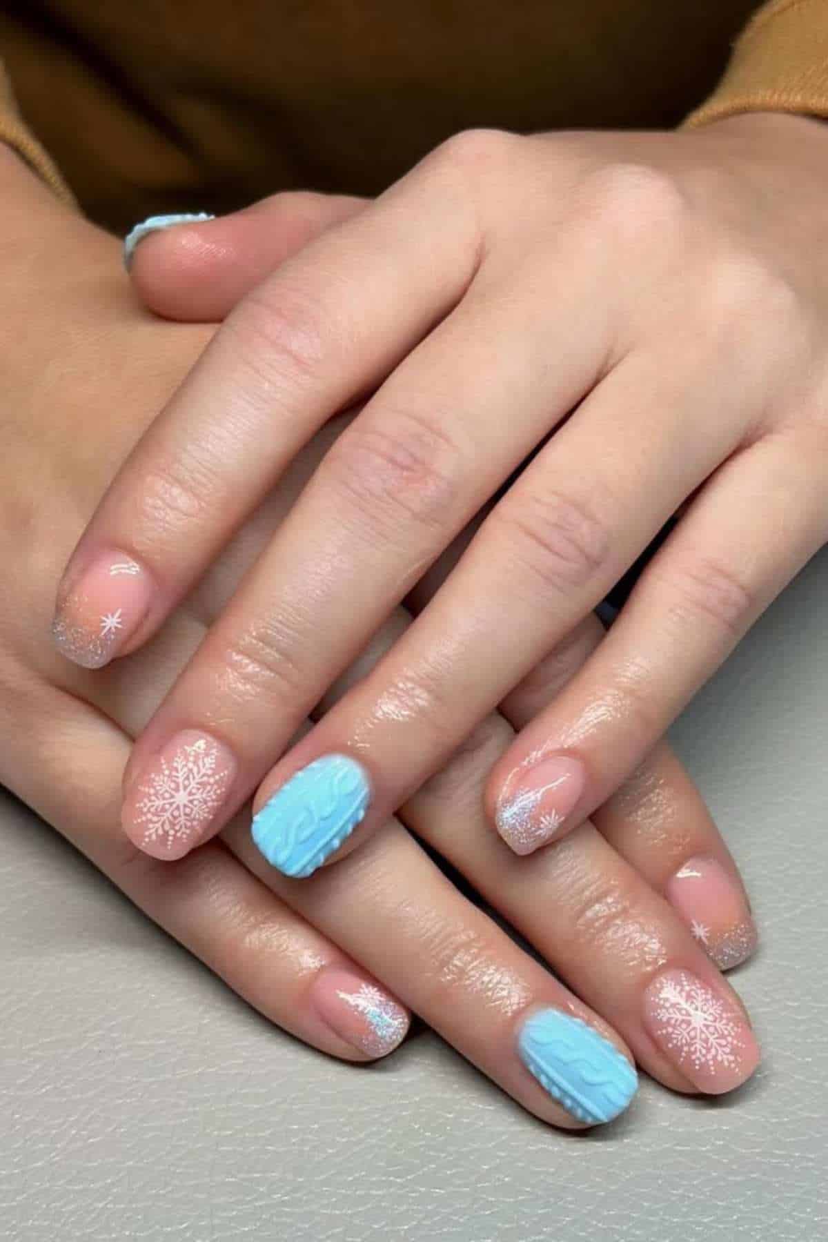 Sheer Pink With Snowflakes And Cable Knit — Short Winter Gel Nails