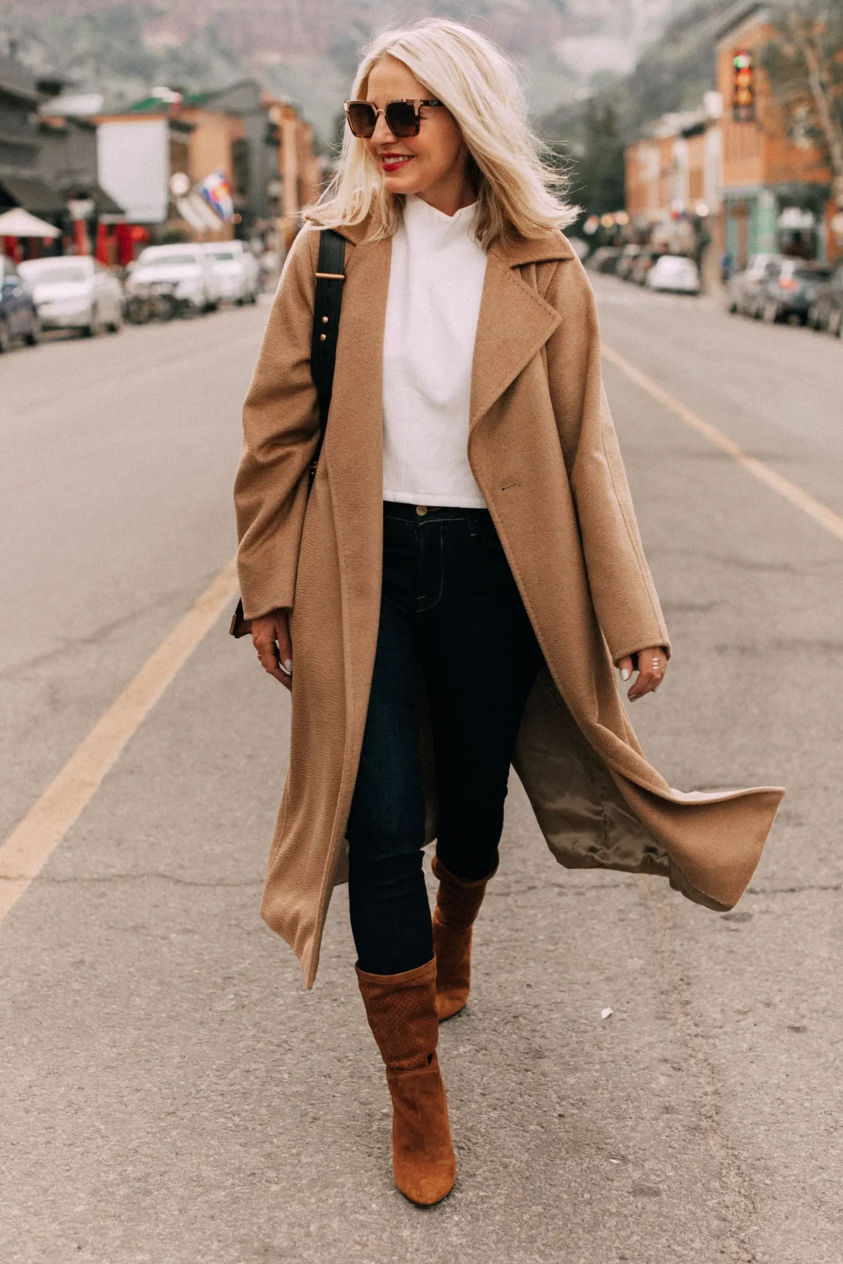 Camel Coat with White Top, Navy Jeans, and Suede Boots Camel Coat with White Top, Navy Jeans, and Suede Boots — Camel Coat Outfits