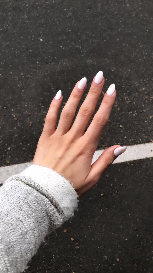 White Visual Idea White Visual Idea — Short Winter Almond Nails