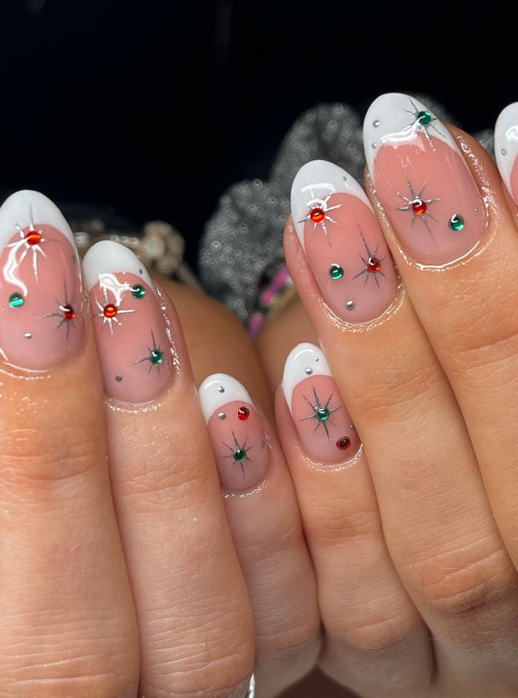 Festive Holiday Starburst Almond Nails Festive Holiday Starburst Almond Nails — Almond Nail Inspo