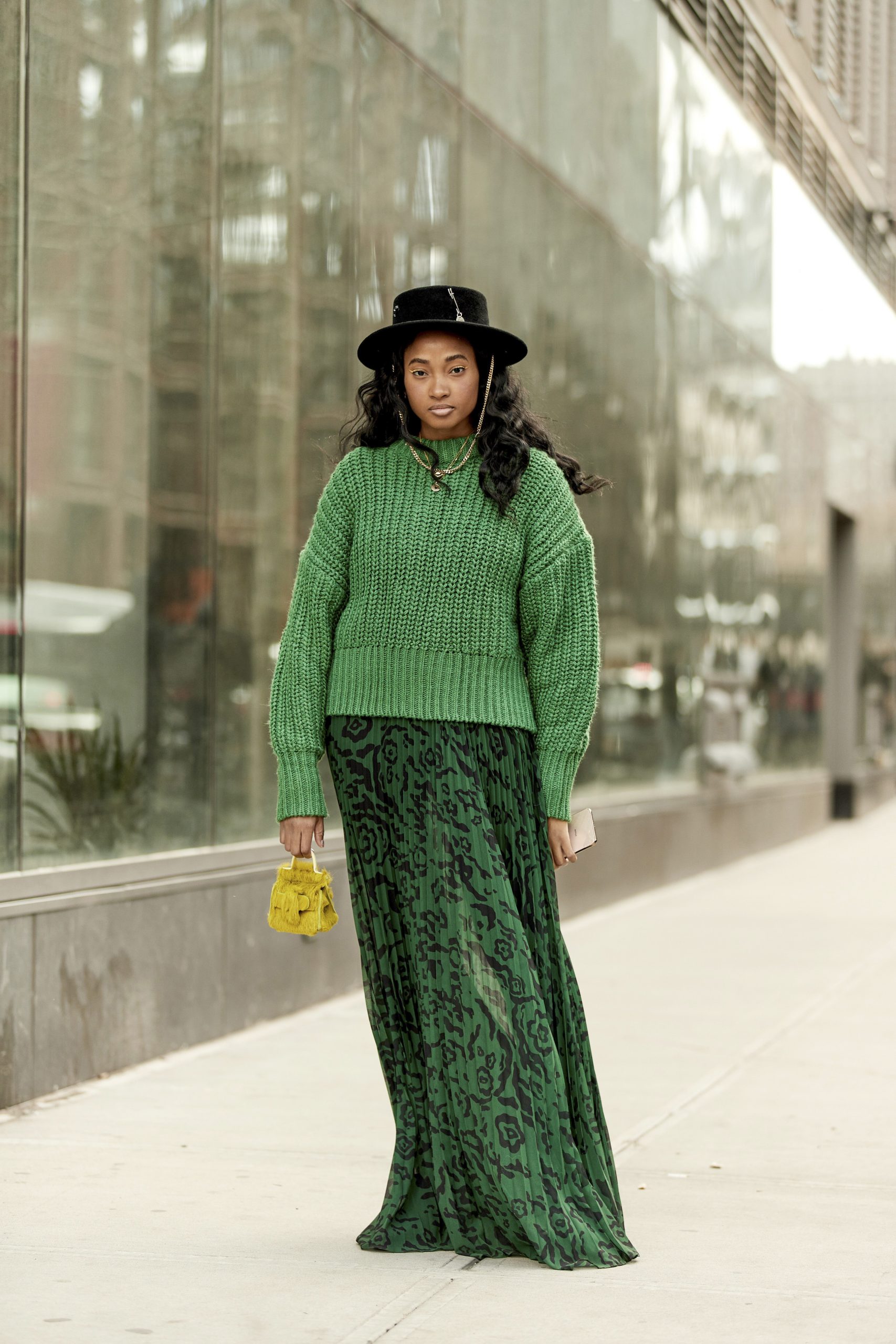Matching Set: Green Sweater with Green Maxi Skirt Matching Set: Green Sweater with Green Maxi Skirt — Oversized Sweater Outfits