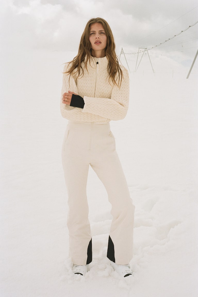 Cable Knit Ski Jacket Ski Pants Outfit Idea Cable Knit Ski Jacket Ski Pants Outfit Idea — Ski Outfits