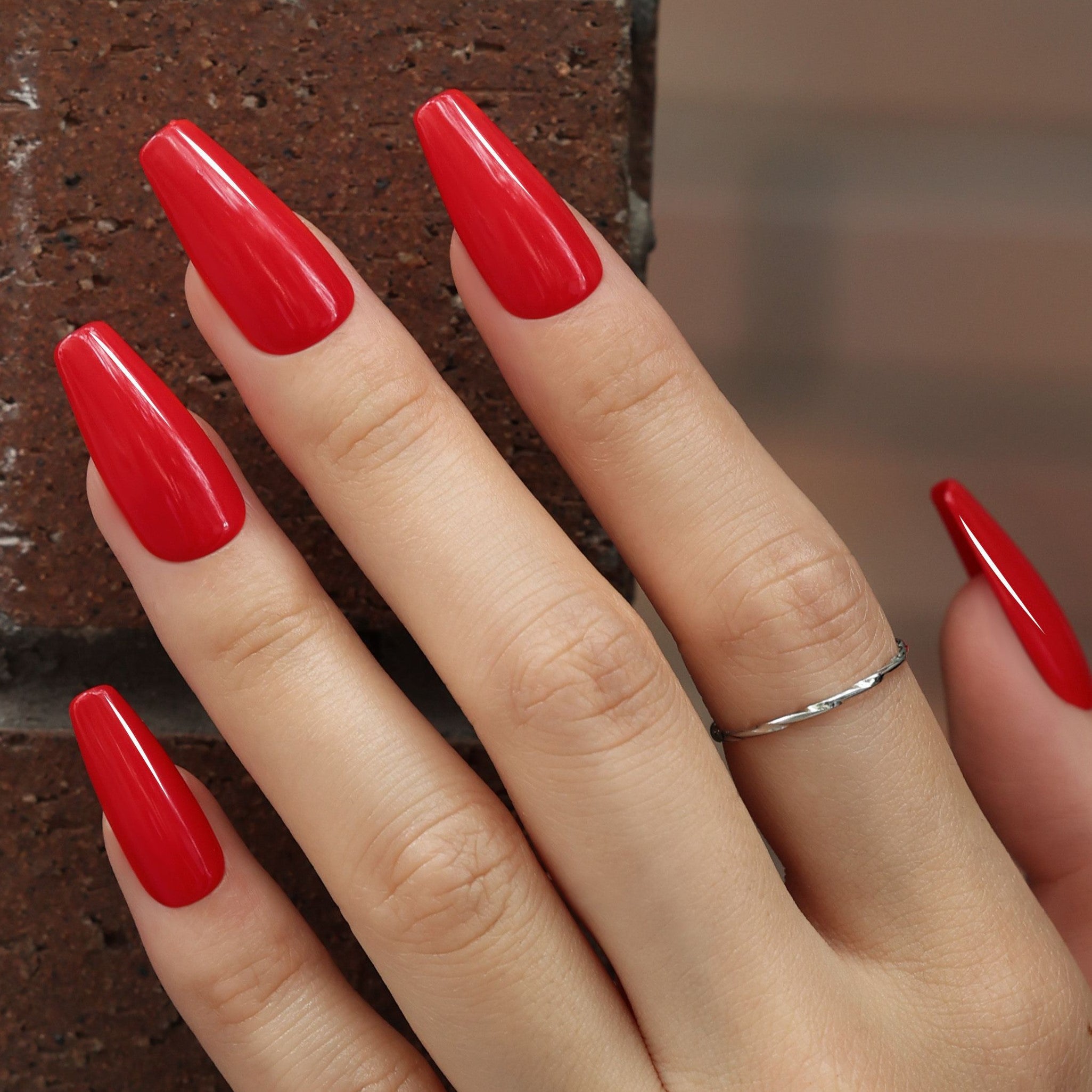 The Single Detail A Reader Notices First Vibrant Cherry Red Medium Coffin Nails The Single Detail A Reader Notices First Vibrant Cherry Red Medium Coffin Nails — Cherry Red Nails