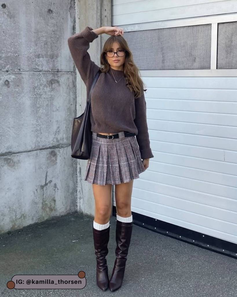 Smart Casual Accent: Brown Knee-High Boots with Pink Blazer and Shorts — Brown Boots Outfits