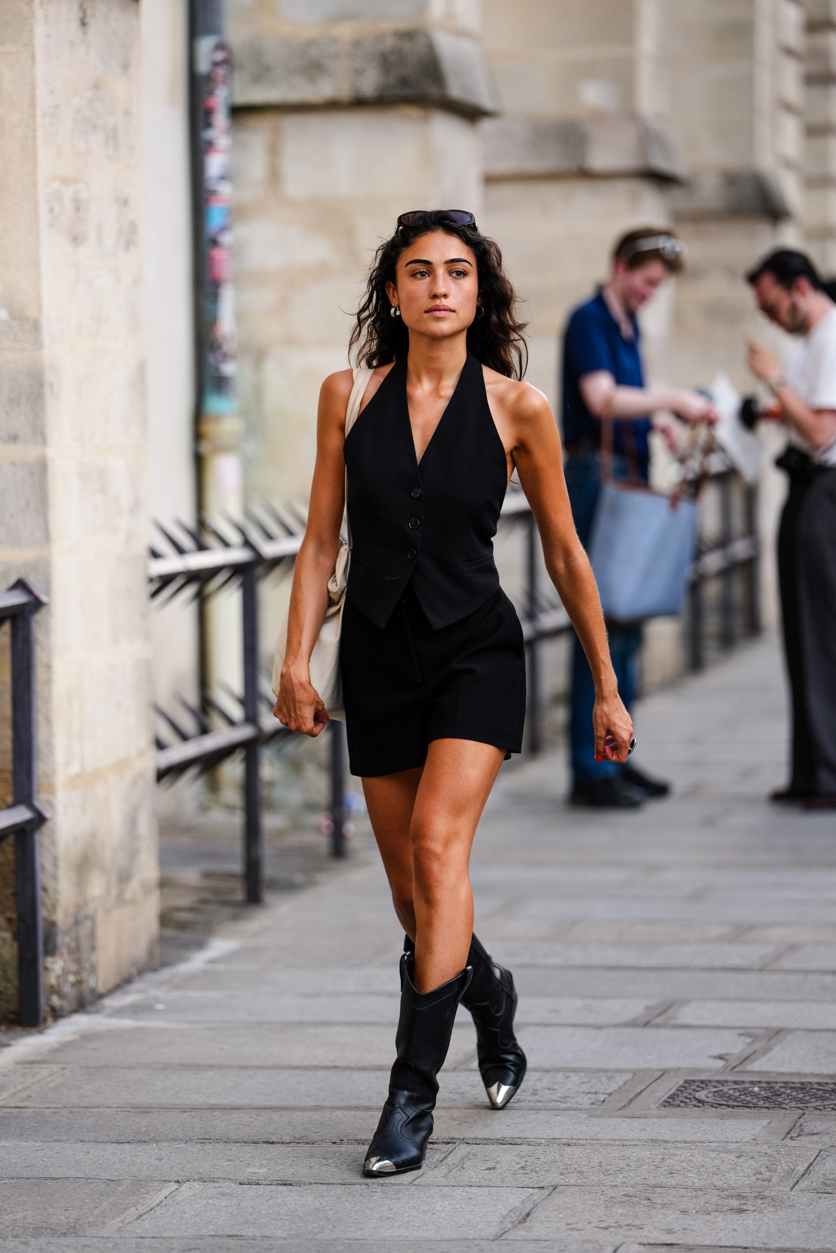 Edgy Cowboy Boots with Metal Caps and All-Black Outfit Edgy Cowboy Boots with Metal Caps and All-Black Outfit — Knee High Boots Outfits