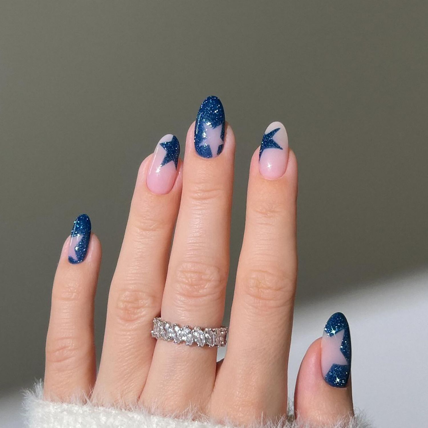 Star Shapes With Glitter Glossy Deep Teal Short Square Nails — Winter Nails
