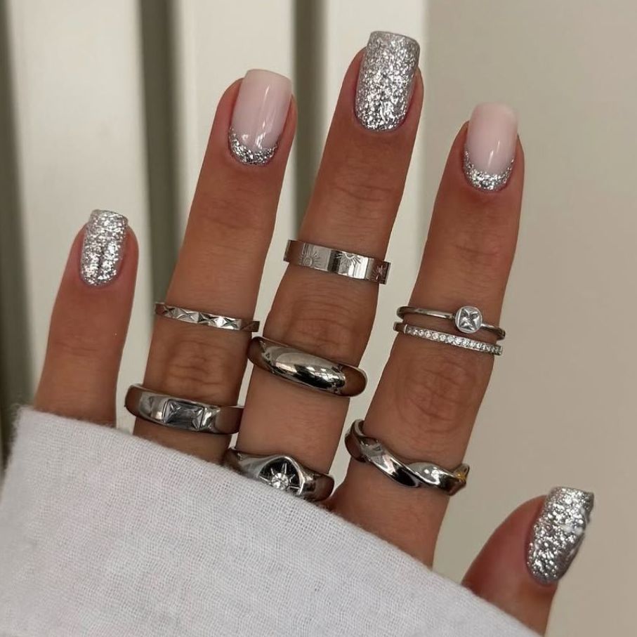 Glossy Base High Glitter Density Visual Idea Glossy Base High Glitter Density Visual Idea — Winter Formal Nails
