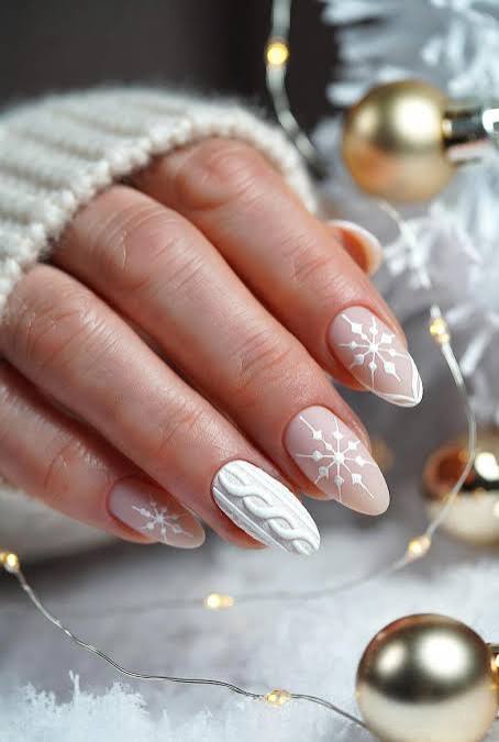 Winter White Knit and Snowflake — Sweater Nails
