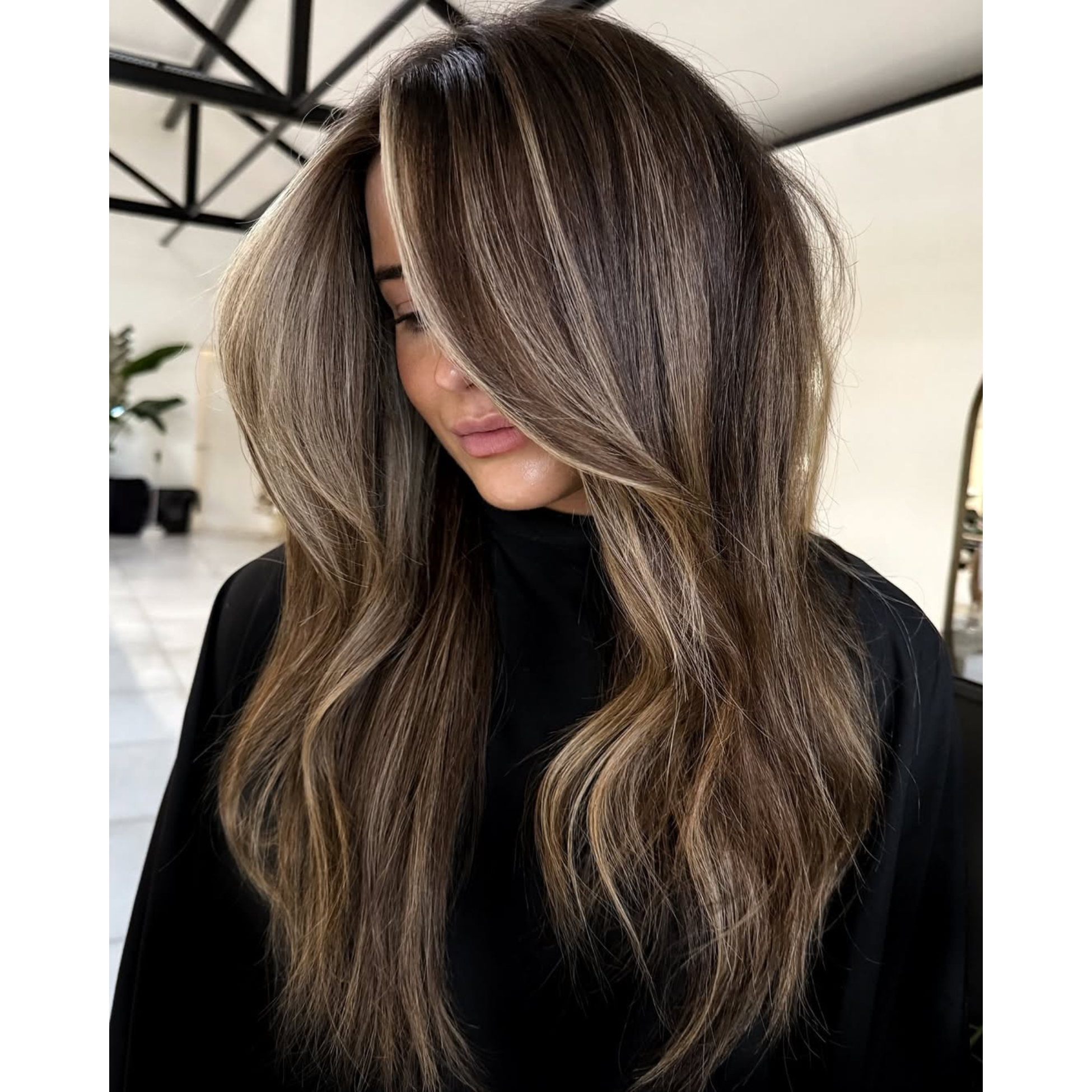 Layers Dark Brown With Ash Blonde Highlights Layers Dark Brown With Ash Blonde Highlights — Reverse Balayage