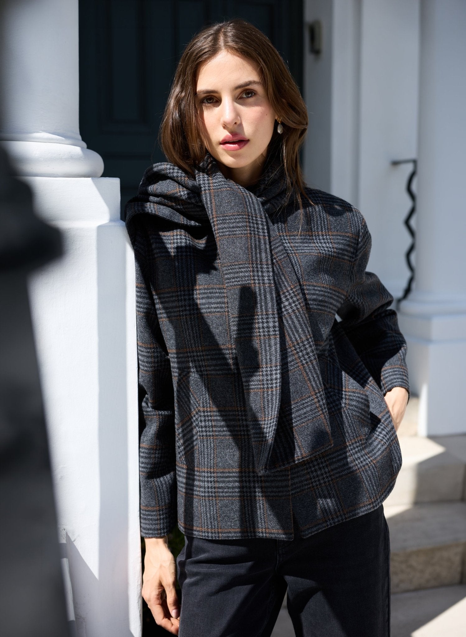 Fitted Dark Green Coat: Formal Elegance with Gold Buttons Fitted Dark Green Coat: Formal Elegance with Gold Buttons — Winter Coats for Women