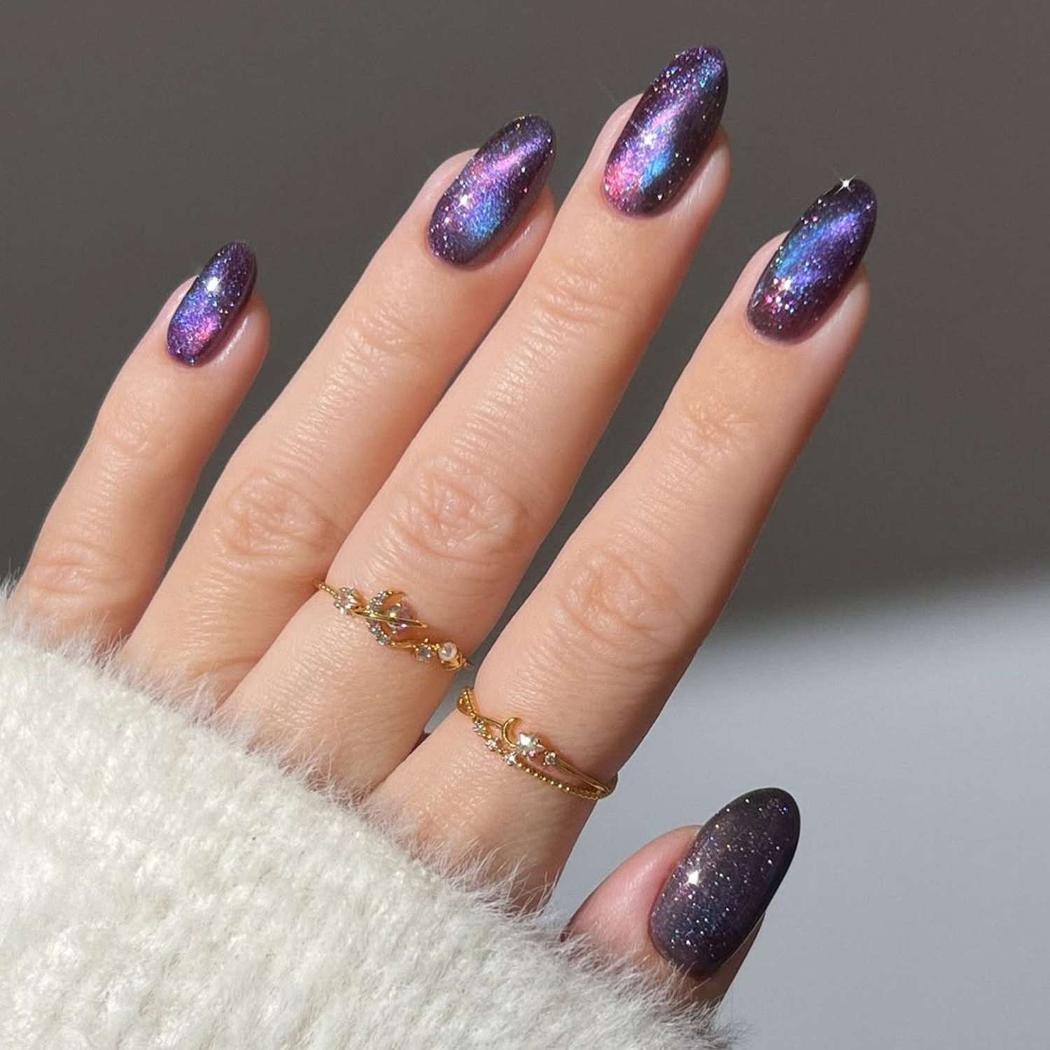 Milky Pink Classic French Oval Nails — Winter Oval Nails