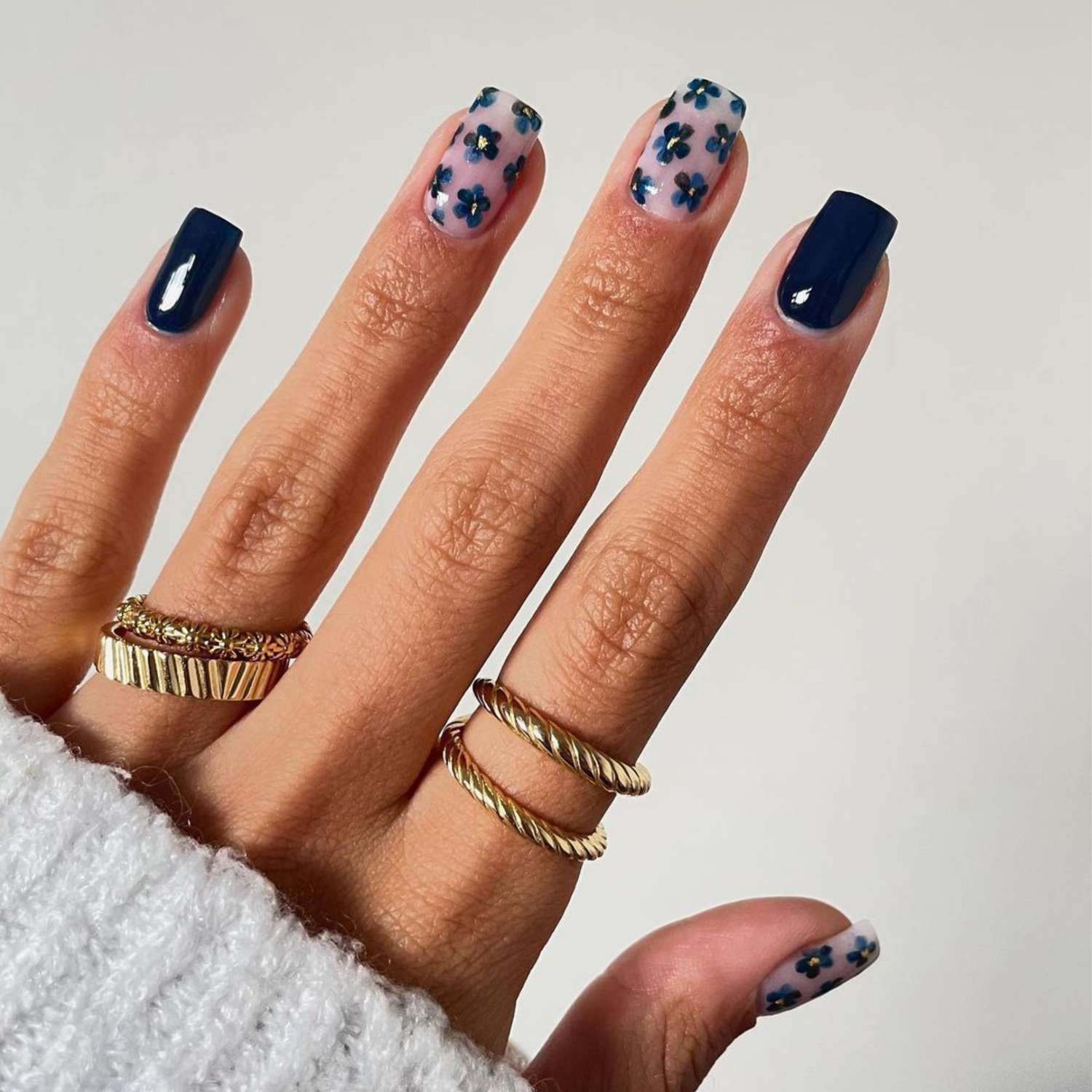 Glossy Floral Navy Accent Squares Glossy Floral Navy Accent Squares — Navy Blue Nails