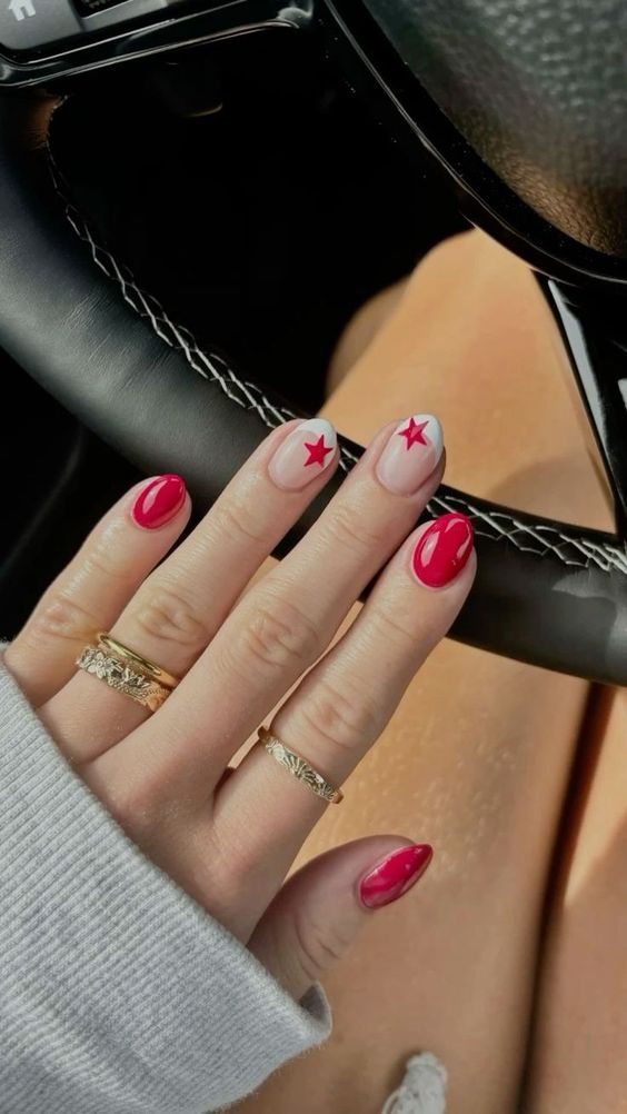 Festive Red Star French Nails Festive Red Star French Nails — Cute Winter Nails