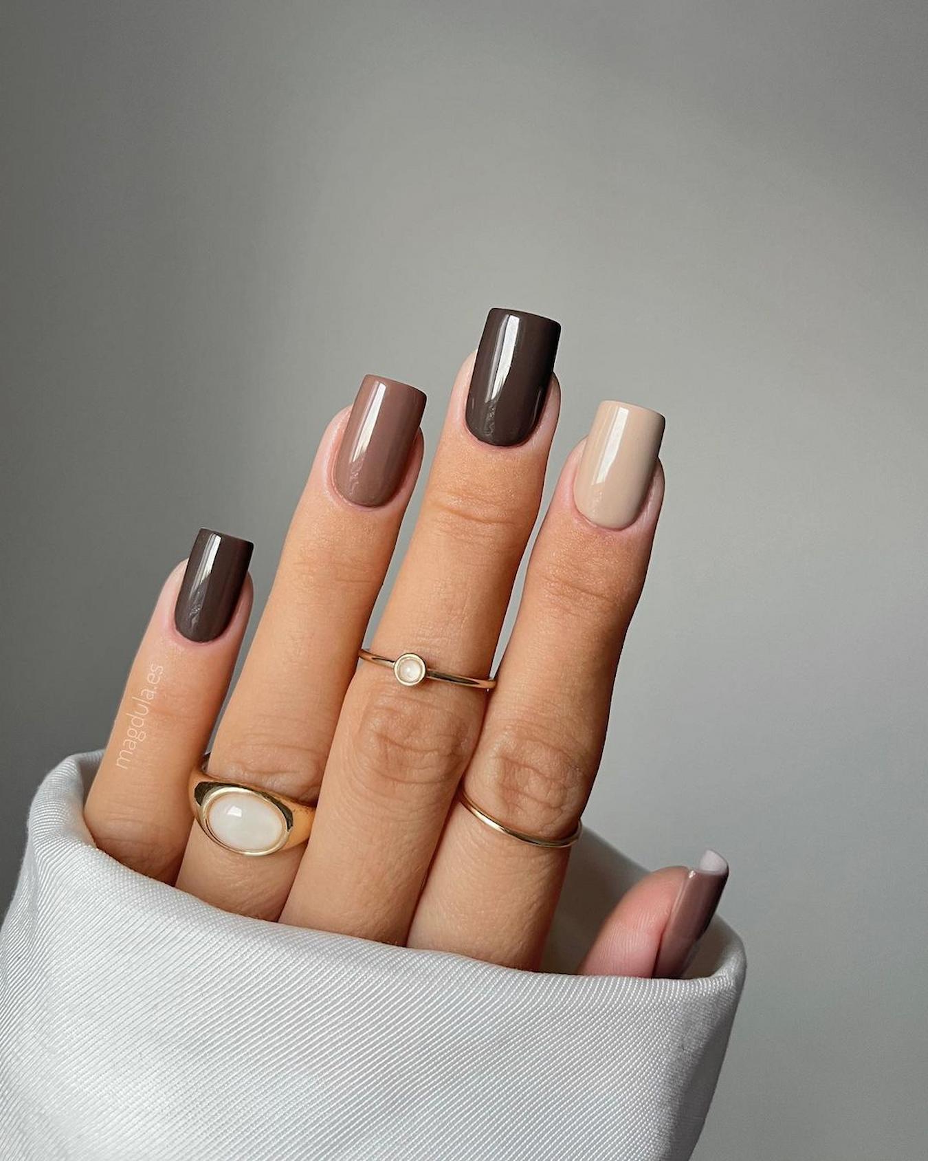 Monochromatic Brown Gradient Short Nails — Brown Nail Designs