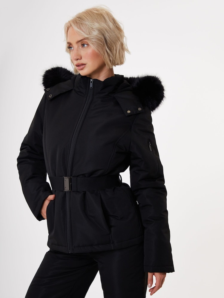Quilted Smooth Technical Fabric Outfit Idea Quilted Smooth Technical Fabric Outfit Idea — Ski Outfits