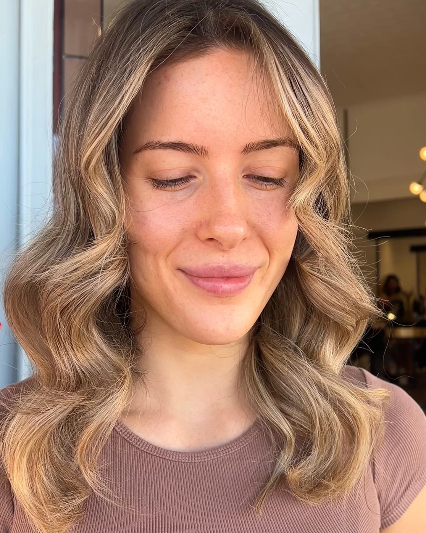 Voluminous Ash Blonde Waves Voluminous Ash Blonde Waves — Winter Hairstyles for Work