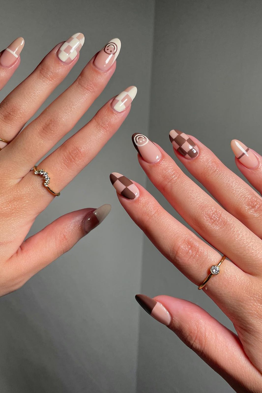 Medium Almond Checkerboard Smiley Face Medium Almond Checkerboard Smiley Face — January Nails