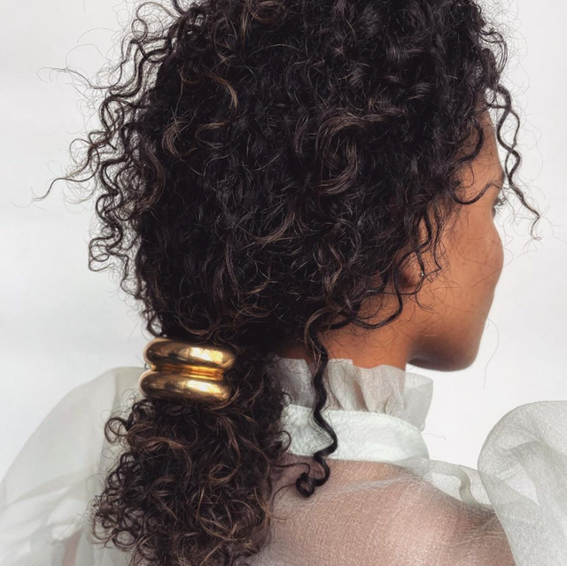 Defined Curls With Caramel Highlights Defined Curls With Caramel Highlights — Winter Hairstyles for Curly Hair