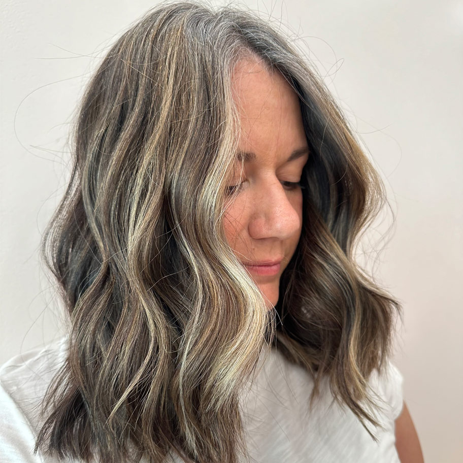 Wavy Lob With Dark Brown Gray-Blonde Wavy Lob With Dark Brown Gray-Blonde — Gray Blending Highlights