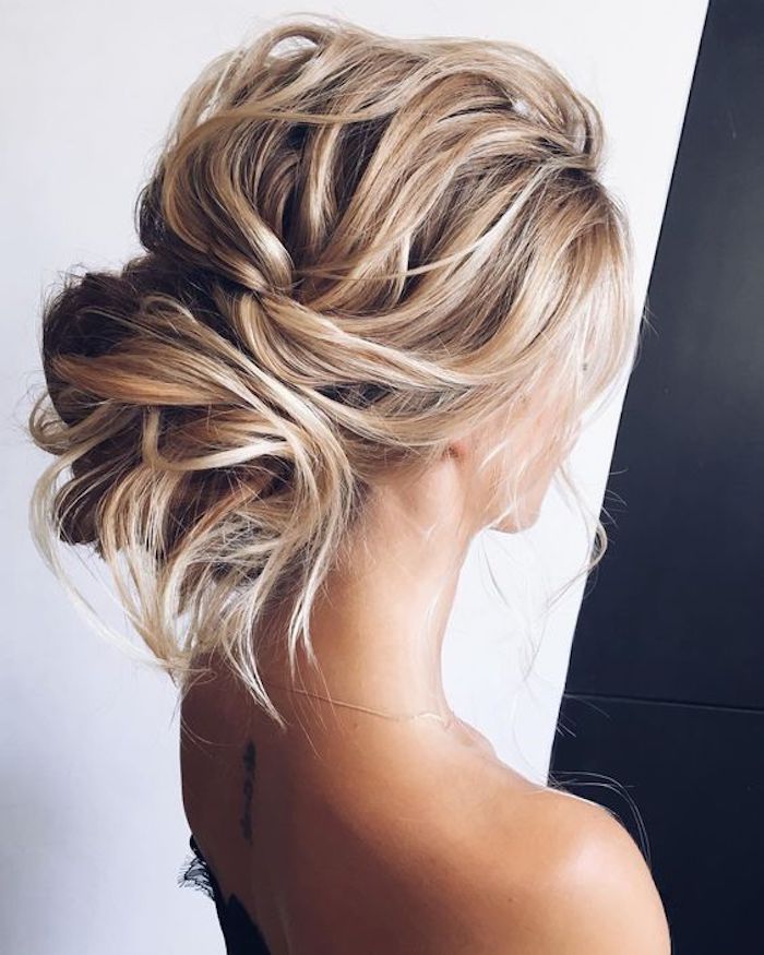 Blonde Loose Updo With Volume Blonde Loose Updo With Volume — Winter Party Hairstyles
