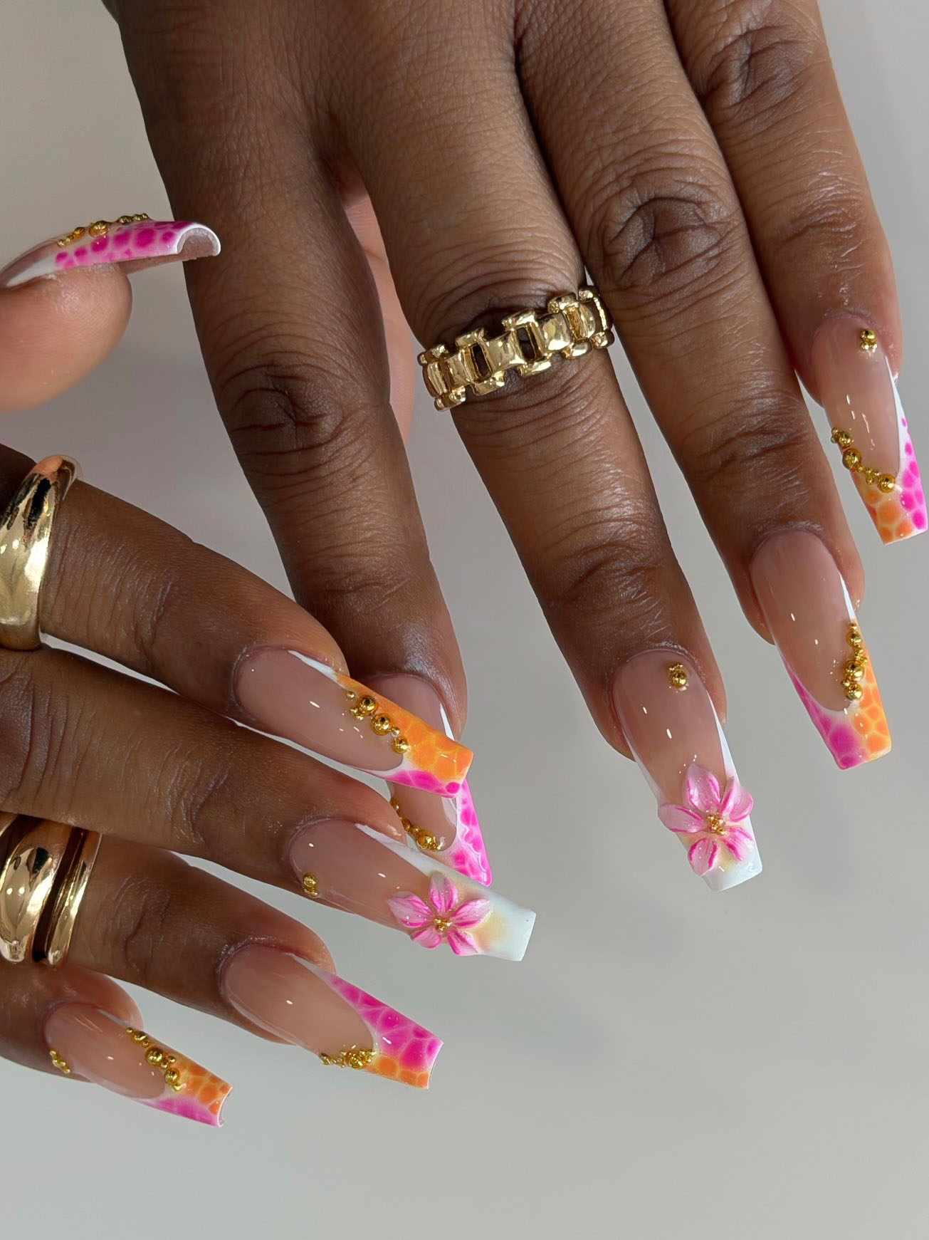 Glossy Pearlescent Visual Idea — Coffin Nail Designs