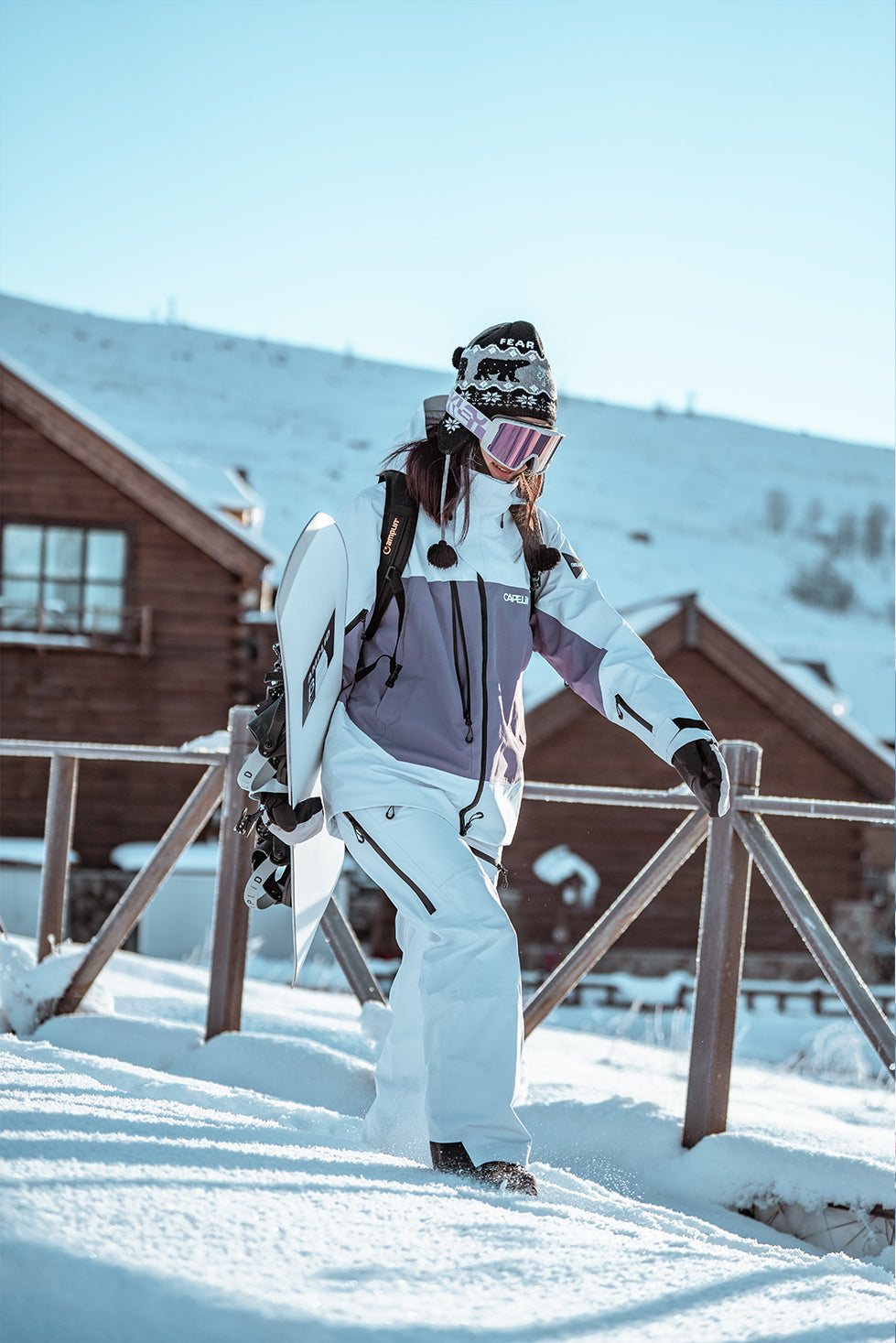 Subtle Contrast: White and Grey Jacket with Purple Accents Subtle Contrast: White and Grey Jacket with Purple Accents — Snowboarding Outfits