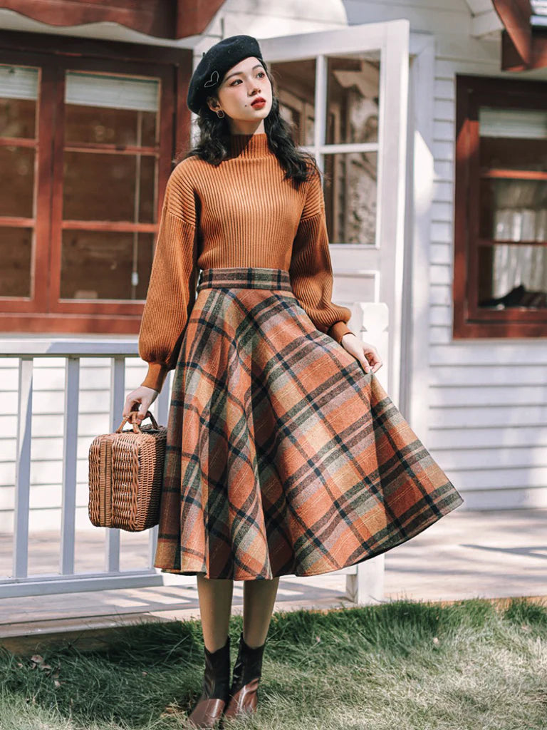 Plaid Midi Skirt and Beret for Academia Plaid Midi Skirt and Beret for Academia — Dark Academia Winter Outfits