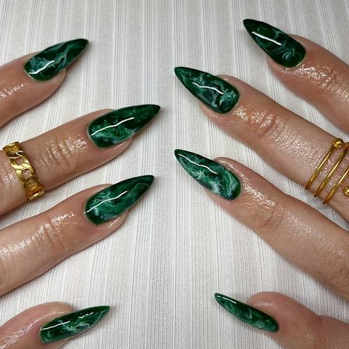 Deep Green and White Marble Swirls Deep Green and White Marble Swirls — Green Nail Designs