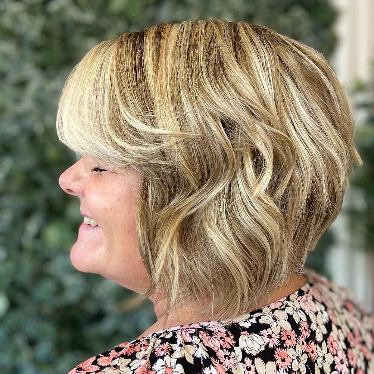 Winter Haircuts for Plus Size Women