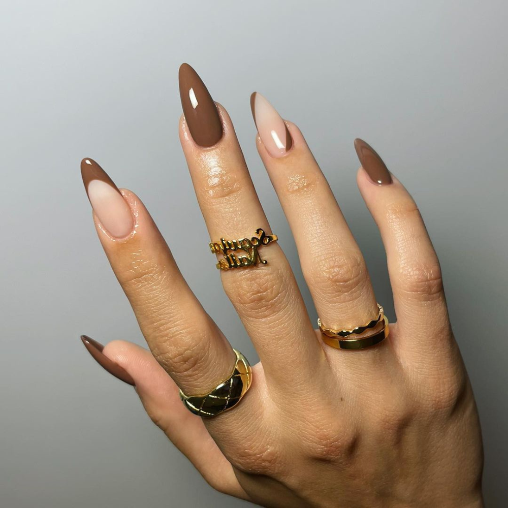 One Hand Close-Up Visual Idea One Hand Close-Up Visual Idea — Mocha Nails