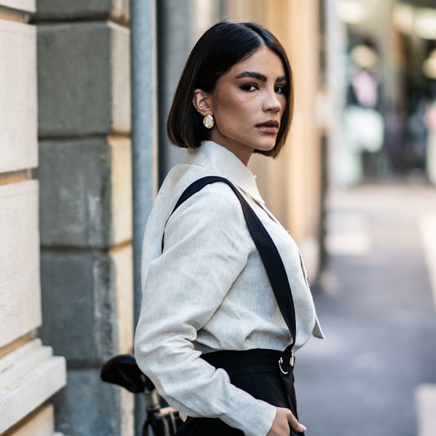 Angled Dark Brown Bob Angled Dark Brown Bob — Low Maintenance Winter Haircuts