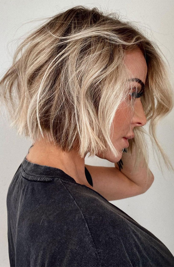 Chin Bright Blonde Bob with Textured Waves — Winter Hair Colors for Short Hair