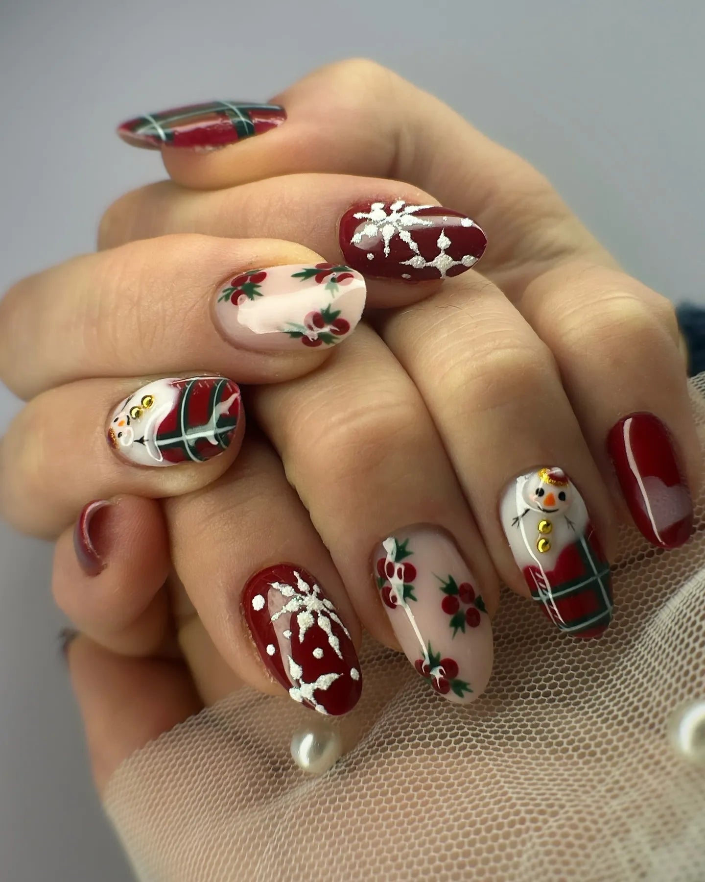 Variety of Festive Oval Nails — Winter Red Nails
