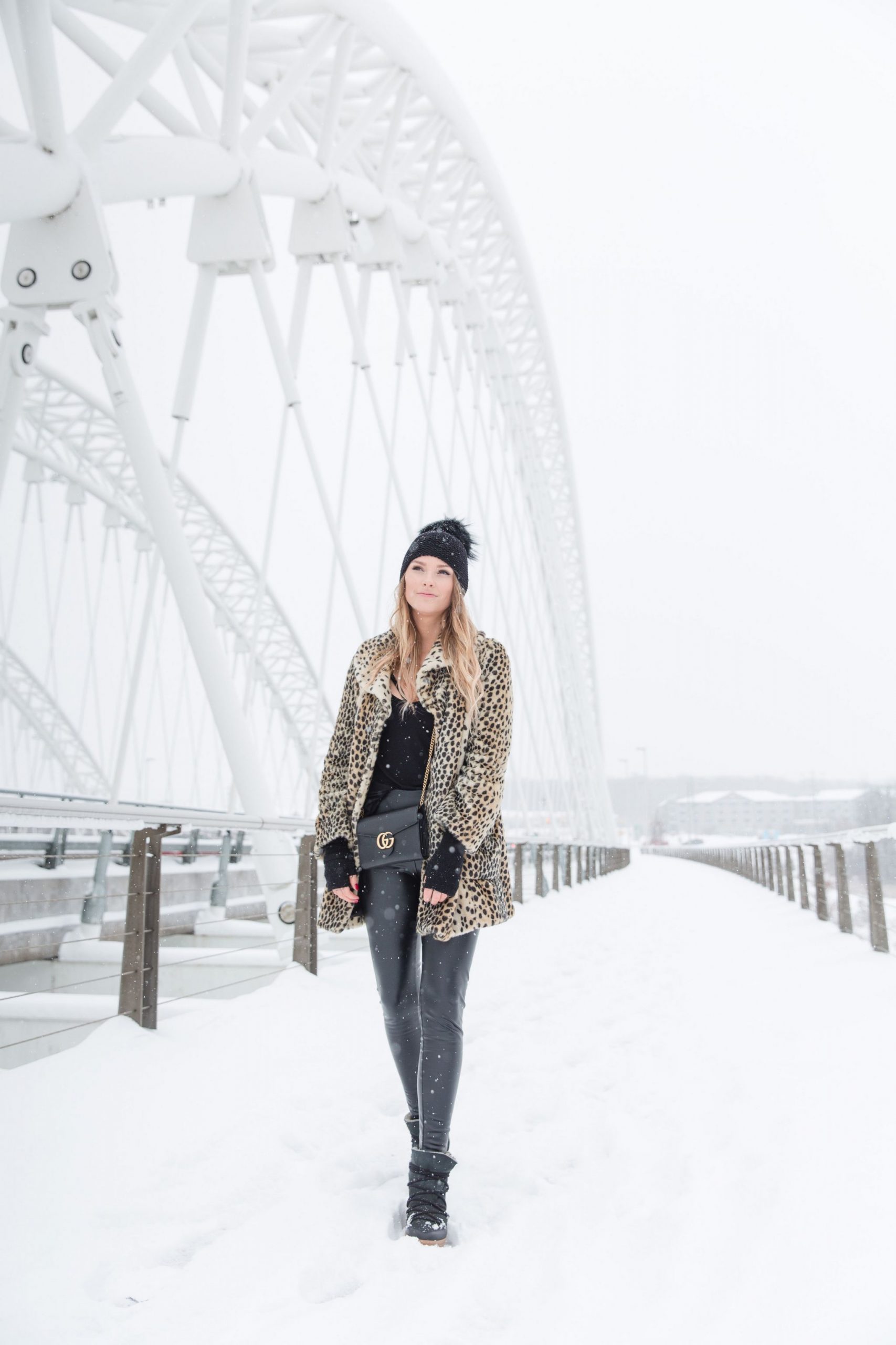 Leopard Coat with Leather Pants and Winter Accessories Leopard Coat with Leather Pants and Winter Accessories — Leopard Coat Outfits