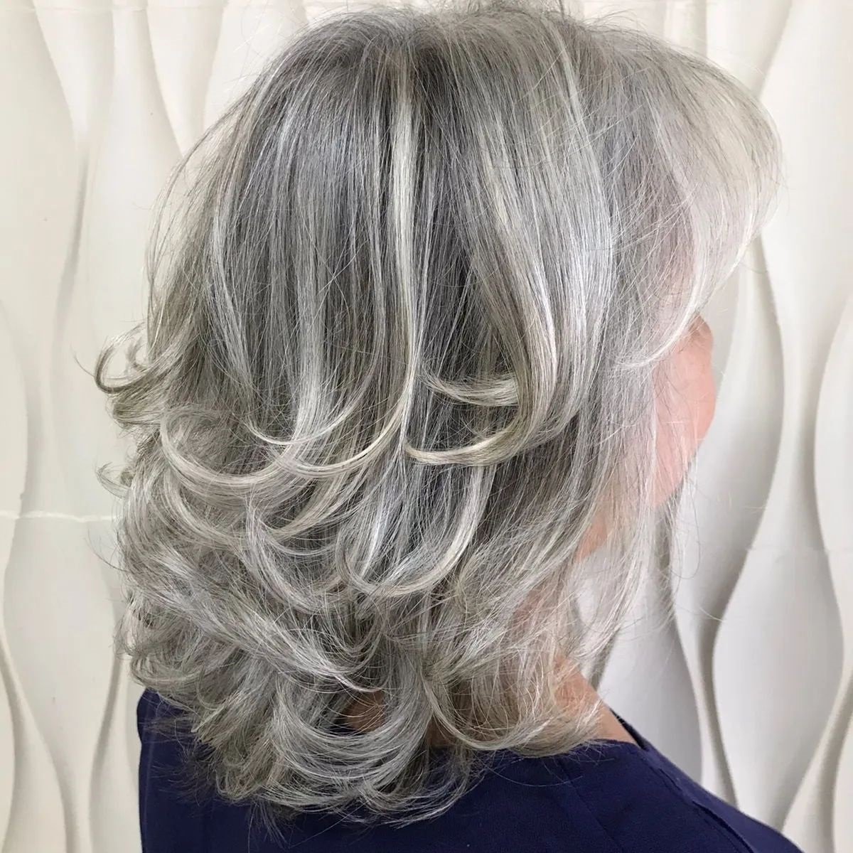 Chin-Length Voluminous Ash Gray Layered Bob — Winter Hairstyles for Gray Hair