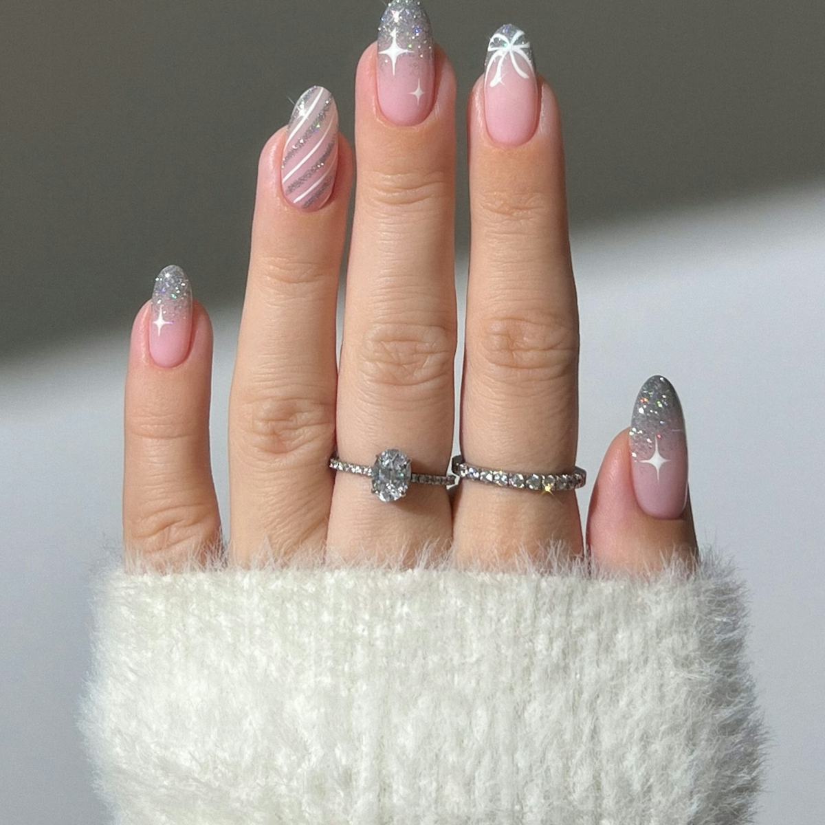 Sheer Pink Glitter Star Art Nails — Winter Oval Nails