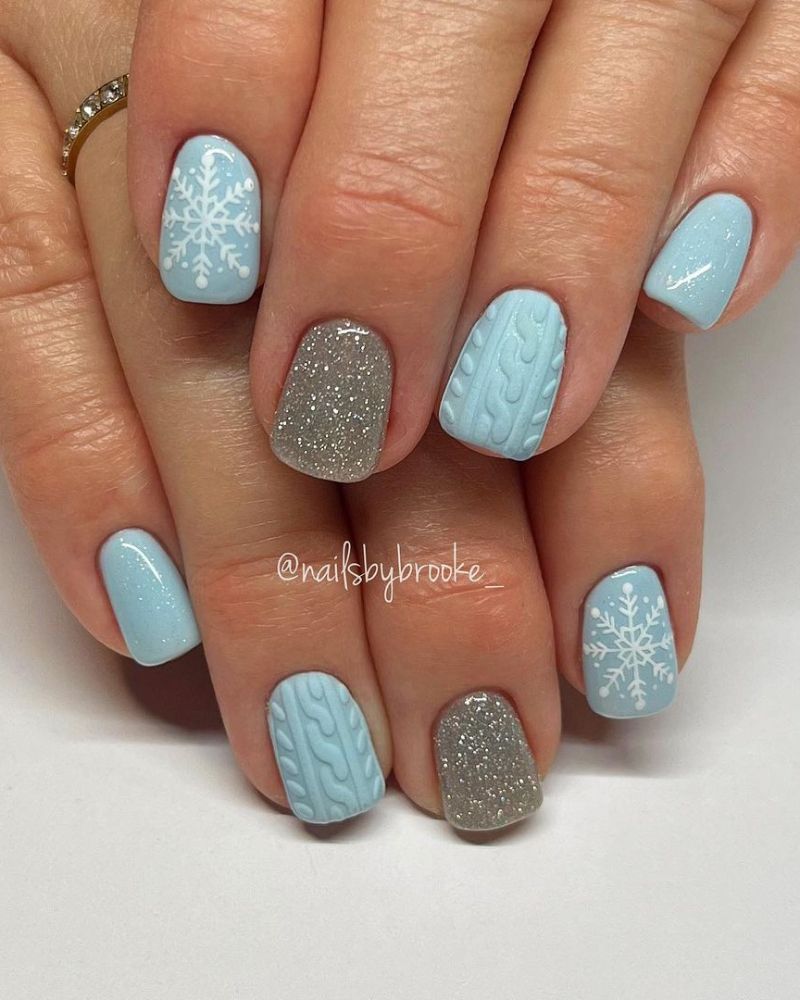 White Snowflake And Cable Knit Patterns Light Blue Matte With Snowflakes And Grey Glitter — Short Winter Gel Nails