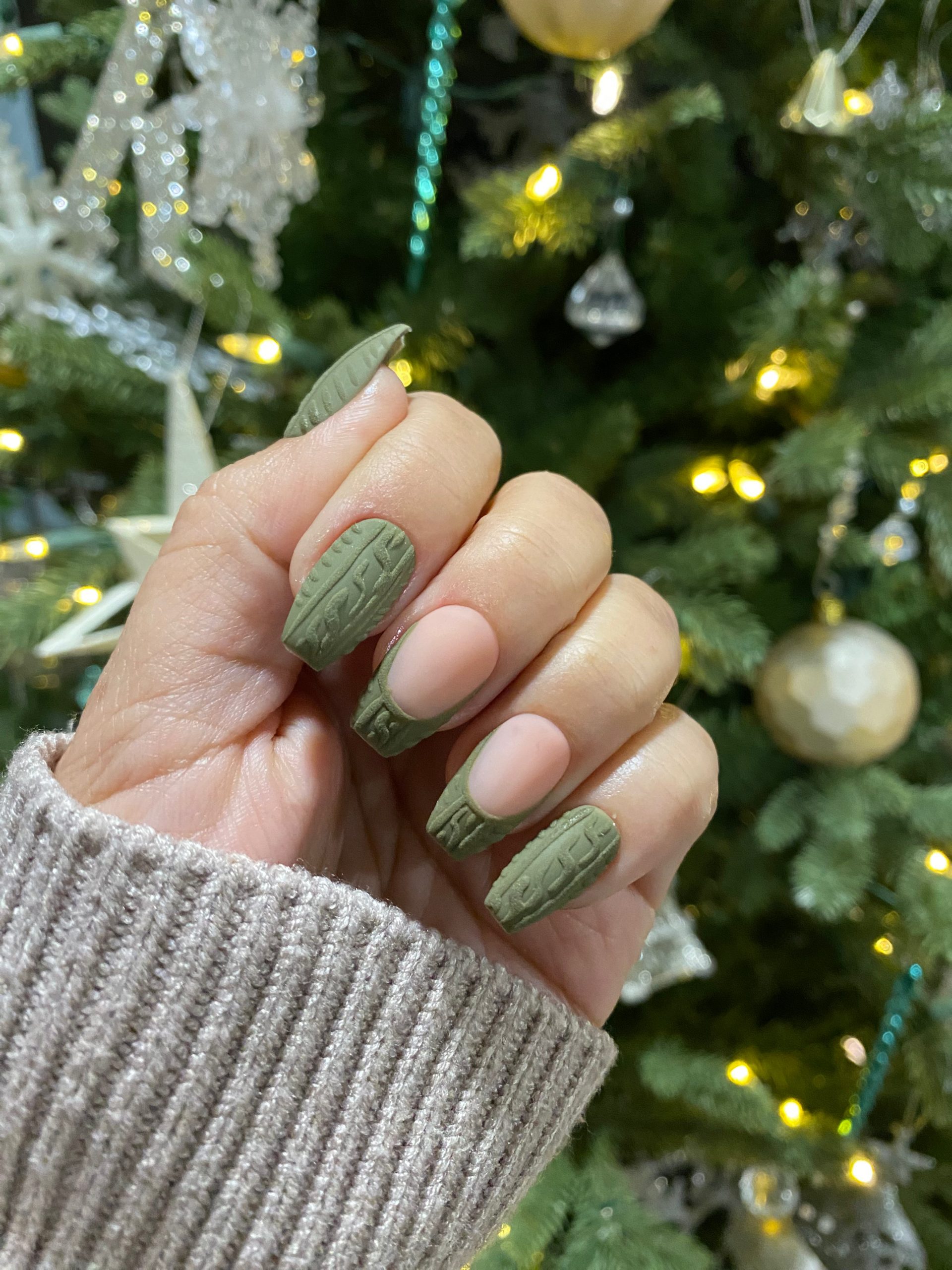 Bold Olive Green Knit Accents — Sweater Nails
