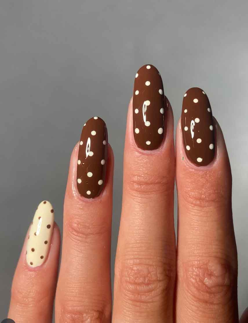 Sophisticated Polka Dot Nails Sophisticated Polka Dot Nails — Nail Art Ideas